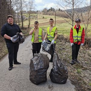 Sprzątanie Łętowni 2025 (14)